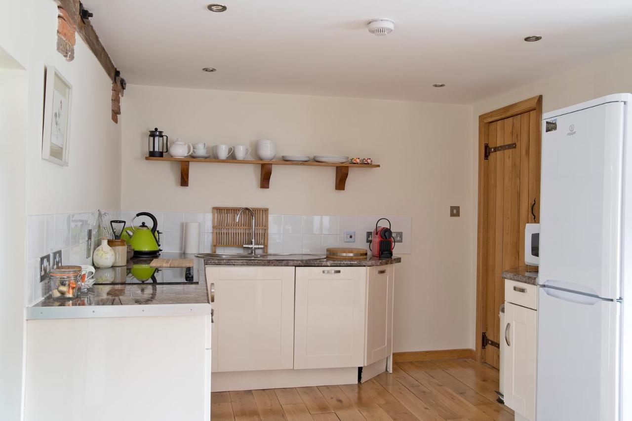 Nether Farm Barns Ashbourne  Extérieur photo