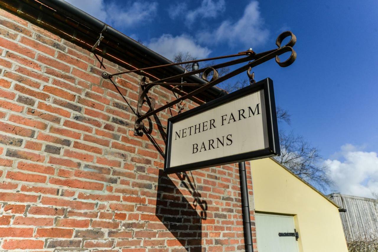 Nether Farm Barns Ashbourne  Extérieur photo